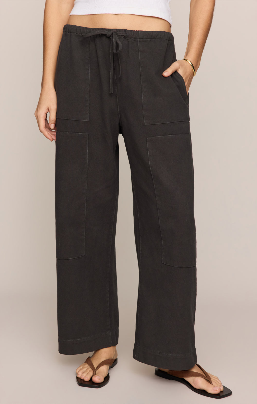 ZP263167_AHK_FRONT