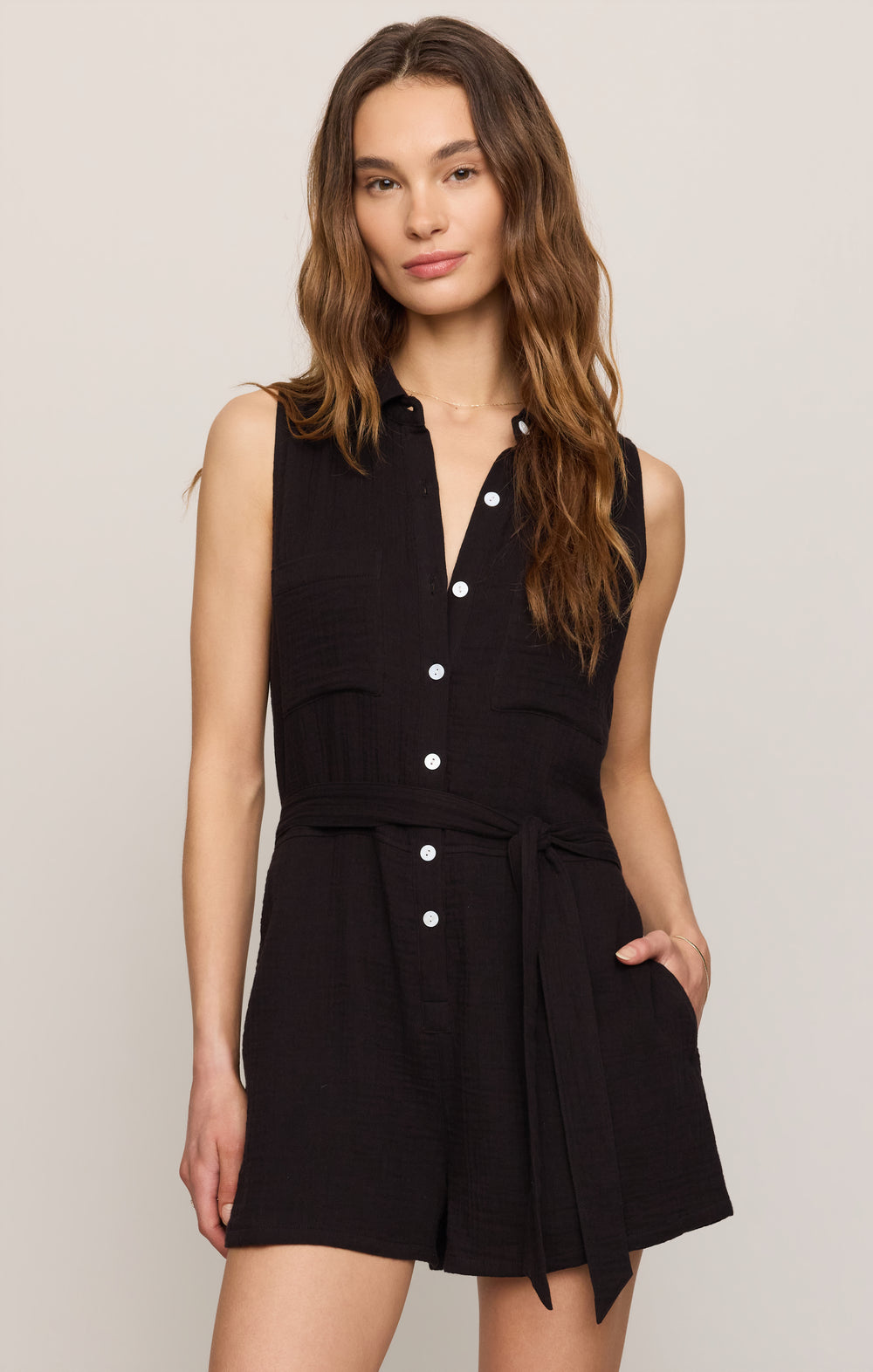 ZS261534_BLK_FRONT