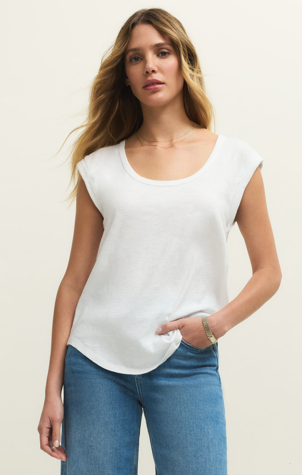 ZT253899_WHT_FRONT_93255a7c-79ab-456a-9324-f3473276034f